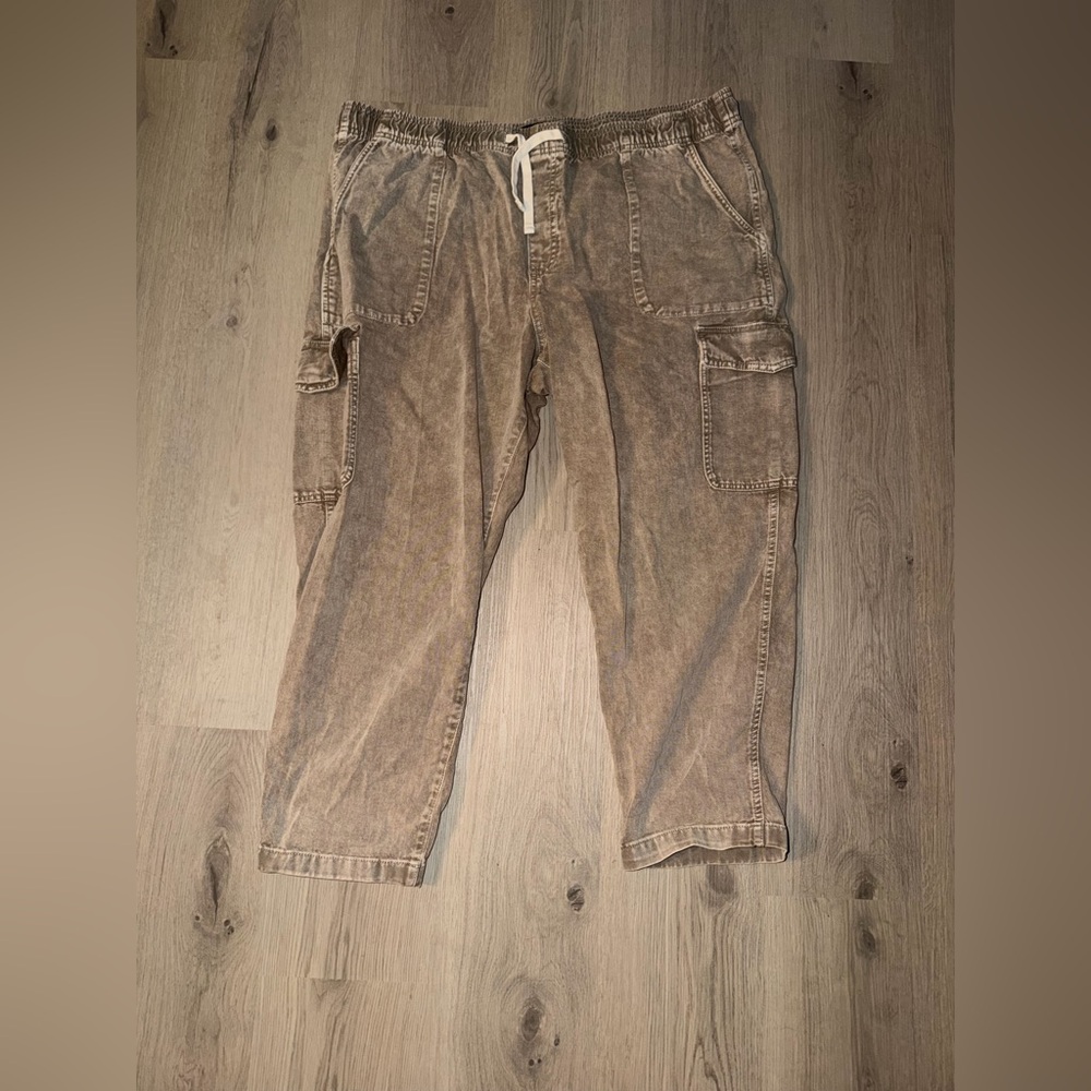 GAP Women's Washed Khaki Cargo Pants